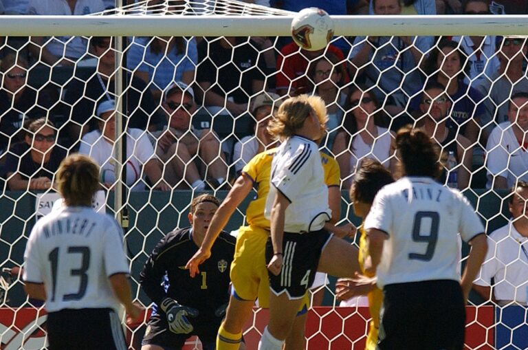 Mundial Feminino 2003: 20 jogadoras continuam na ativa, sete são treinadoras e três faleceram