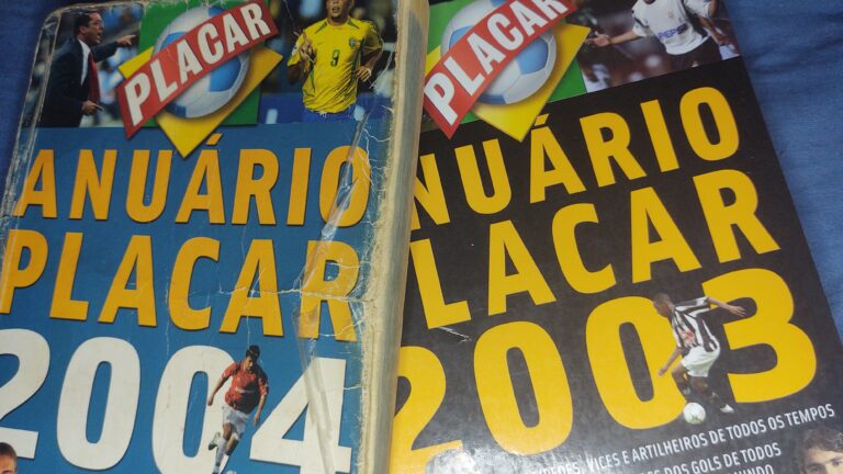 Anuário Placar 2003-2004: 34 escudos que não aparecem nas duas edições